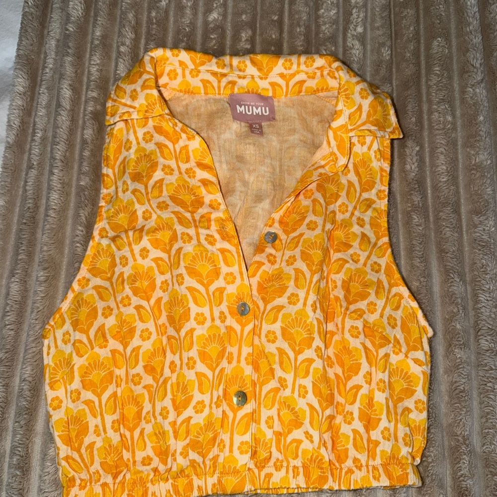 Show Me Your MuMu Yellow & Orange Floral Cropped Button Tank 🍊 🌼